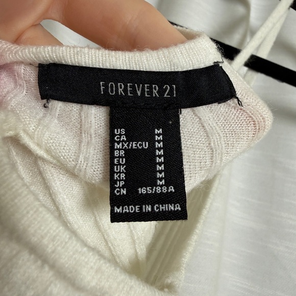 Forever 21 Cream Ribbed Knit Crop Spaghetti Strap Bralette Crop Top | Size M - Picture 9 of 10